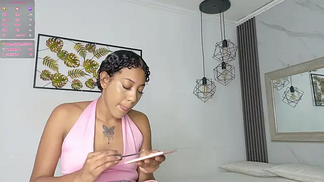 Snapshot of flavia_cruz chatting on December 15, 2025, 6:56 pm flavia cruz online show from December 15, 2025, 6:56 pm