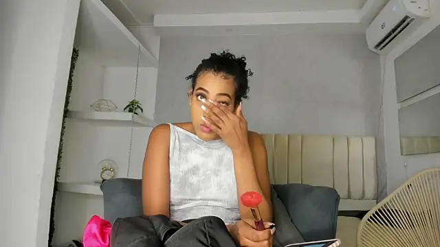 flavia cruz online show from May 11, 2026, 12:33 pm