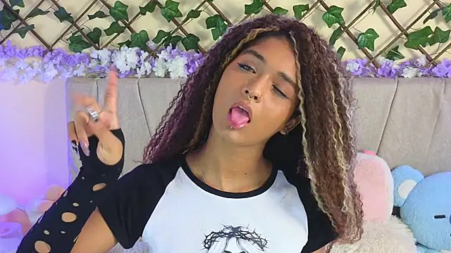 Snapshot of baby_kaliope chatting on February 22, 2025, 10:07 am baby kaliope online show from February 22, 2025, 10:07 am