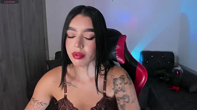 zoee jackson online show from May 10, 2026, 3:33 am