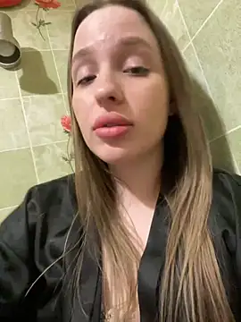 Snapshot of EdnaBradley chatting on March 13, 2025, 8:22 pm EdnaBradley online show from March 13, 2025, 8:22 pm