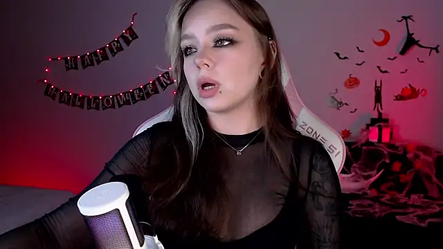 Snapshot of meowceline chatting on October 27, 2025, 5:06 pm meowceline online show from October 27, 2025, 5:06 pm