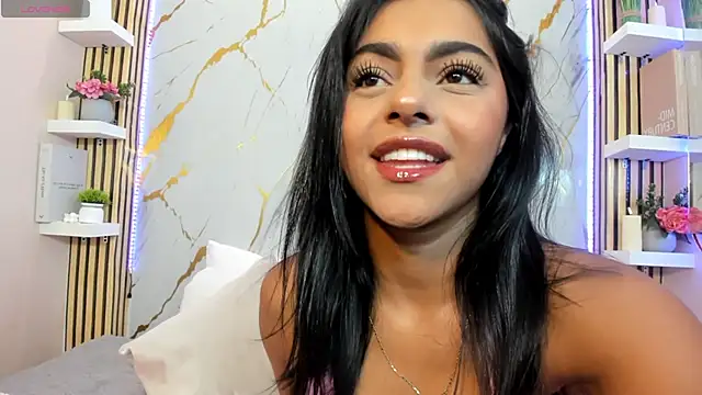 Snapshot of AmyBarton02 chatting on May 15, 2026, 5:53 pm AmyBarton02 online show from May 15, 2026, 5:53 pm