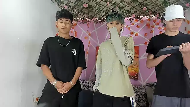 Snapshot of Fresahot2005 chatting on November 28, 2025, 8:11 pm Fresahot2005 online show from November 28, 2025, 8:11 pm