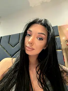 amirahylerr online show from January 8, 2026, 8:11 pm