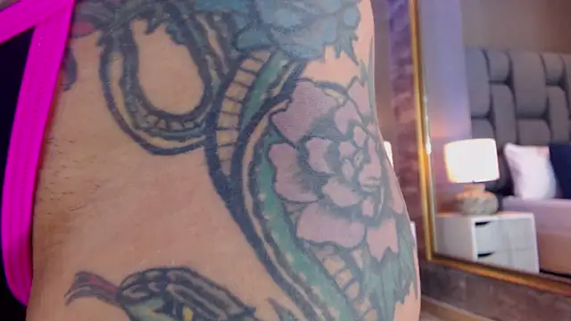 SophieWolkman online show from March 20, 2025, 12:53 pm