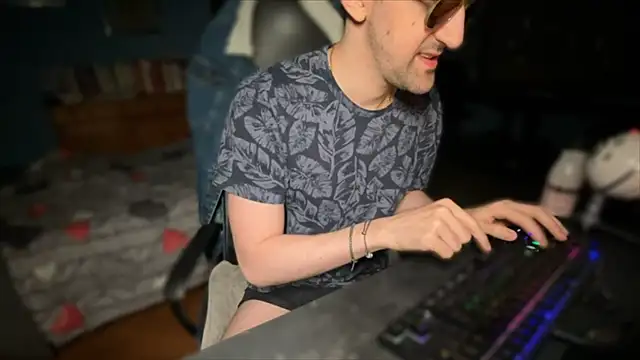 Stefisexy91 online show from October 24, 2025, 9:11 pm