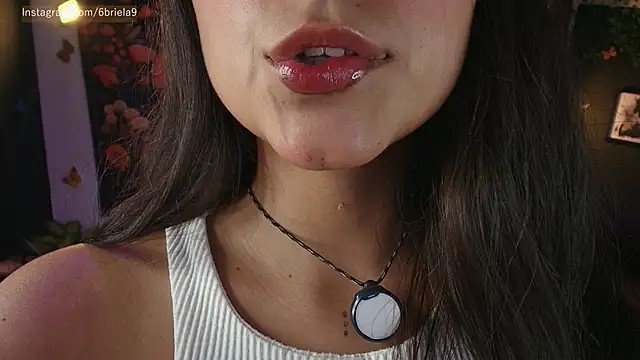 6Briela9  online show from April 2, 2026, 5:16 am