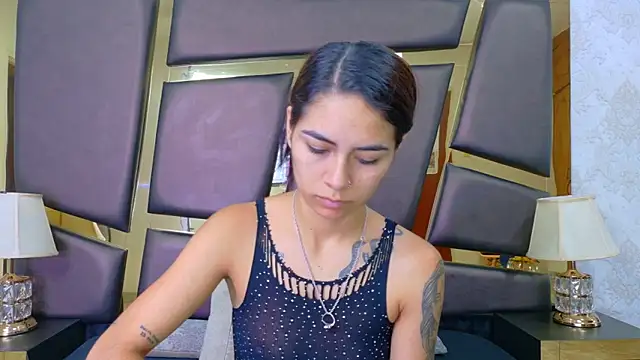 Snapshot of NicoleEsposito chatting on November 14, 2025, 12:59 pm NicoleEsposito online show from November 14, 2025, 12:59 pm