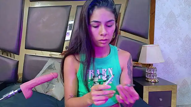 Snapshot of NicoleEsposito chatting on November 20, 2025, 1:22 pm NicoleEsposito online show from November 20, 2025, 1:22 pm