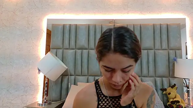 Snapshot of NicoleEsposito chatting on January 17, 2026, 12:54 pm NicoleEsposito online show from January 17, 2026, 12:54 pm