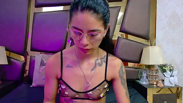 Snapshot of NicoleEsposito chatting on February 20, 2026, 12:49 pm NicoleEsposito online show from February 20, 2026, 12:49 pm