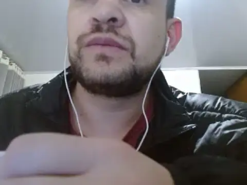 camiloking1720 online show from December 5, 2024, 5:48 am