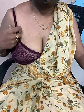 Snapshot of sajeetha chatting on July 8, 2026, 2:21 pm sajeetha online show from July 8, 2026, 2:21 pm
