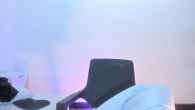 brithany rousee online show from September 19, 2025, 7:14 pm