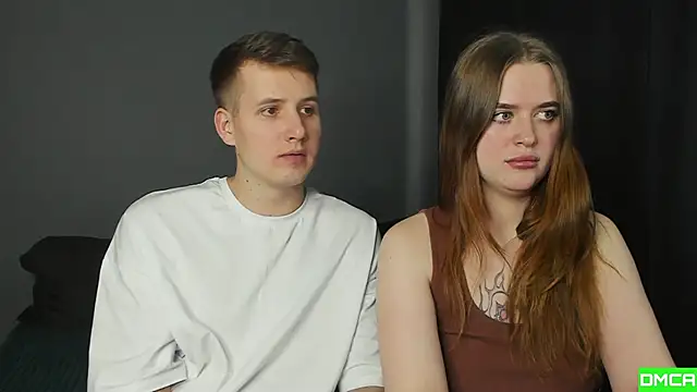 Pinku kitsune online show from November 13, 2025, 7:29 am