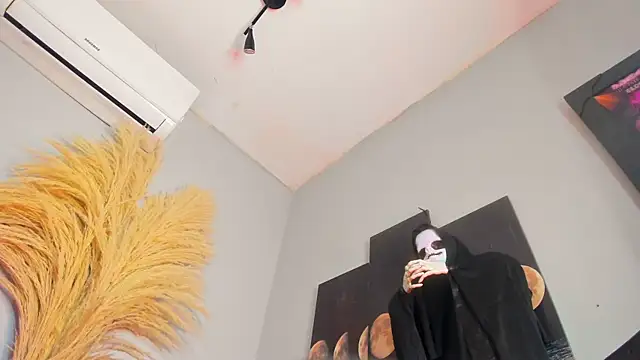 Snapshot of ALICEPOIXXXON chatting on October 30, 2025, 3:52 am ALICEPOIXXXON online show from October 30, 2025, 3:52 am