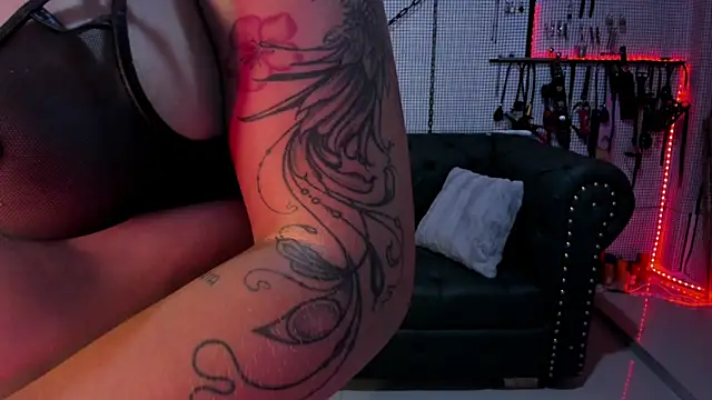 yey bdsm online show from March 20, 2025, 9:13 pm