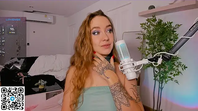 AngelPaull online show from September 19, 2025, 10:32 pm