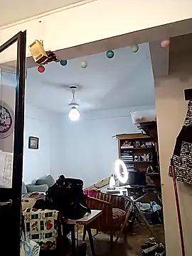 Snapshot of Sole_Love chatting on February 6, 2025, 6:35 pm Sole Love online show from February 6, 2025, 6:35 pm