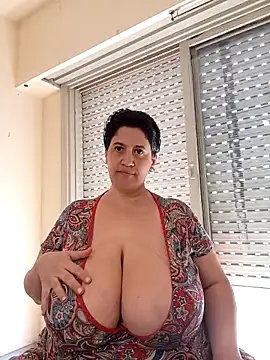 Snapshot of Sole_Love chatting on September 14, 2025, 5:56 pm Sole Love online show from September 14, 2025, 5:56 pm