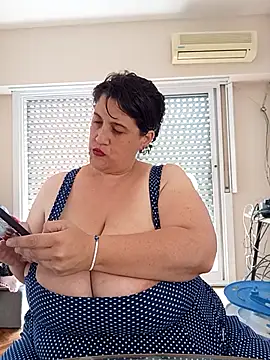 Snapshot of Sole_Love chatting on November 12, 2025, 4:51 pm Sole Love online show from November 12, 2025, 4:51 pm