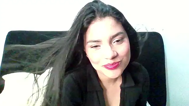 lolaa staars online show from September 15, 2025, 7:19 am