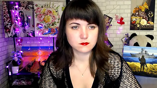 Snapshot of Darina_M_ chatting on October 25, 2025, 3:47 am Darina M online show from October 25, 2025, 3:47 am