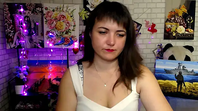 Snapshot of Darina_M_ chatting on November 6, 2025, 5:30 am Darina M online show from November 6, 2025, 5:30 am