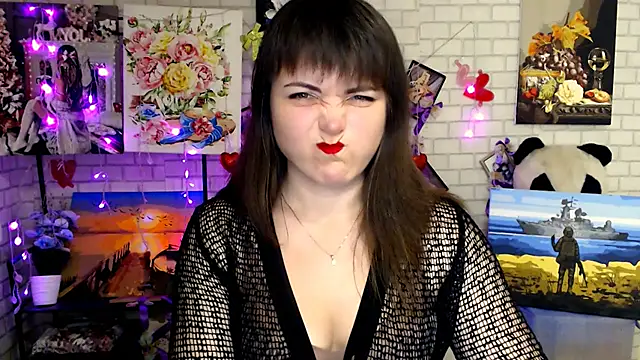 Snapshot of Darina_M_ chatting on December 14, 2025, 5:35 am Darina M online show from December 14, 2025, 5:35 am