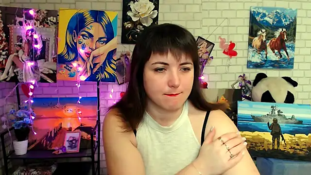 Snapshot of Darina_M_ chatting on February 11, 2026, 5:23 am Darina M online show from February 11, 2026, 5:23 am