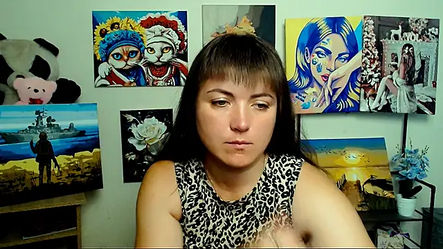 Snapshot of Darina_M_ chatting on July 7, 2026, 4:37 am Darina M online show from July 7, 2026, 4:37 am