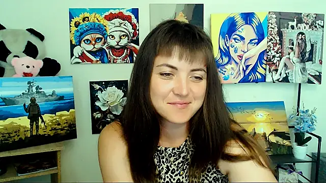 Snapshot of Darina_M_ chatting on July 7, 2026, 6:47 am Darina M online show from July 7, 2026, 6:47 am