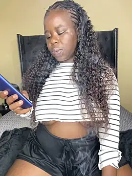 Snapshot of DarkBerry87 chatting on April 8, 2026, 2:00 am DarkBerry87 online show from April 8, 2026, 2:00 am