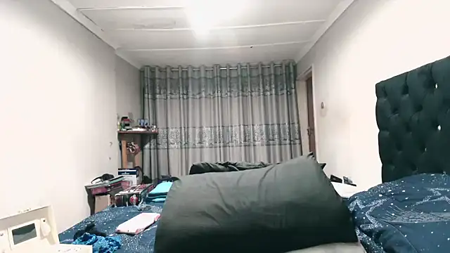 Indianmayaxoxo online show from December 5, 2025, 6:59 pm