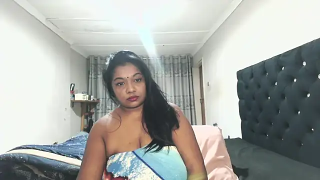Snapshot of Indianmayaxoxo chatting on June 12, 2026, 4:33 am Indianmayaxoxo online show from June 12, 2026, 4:33 am