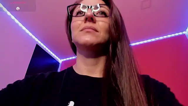 Ich Bin Julia online show from May 26, 2026, 9:27 am