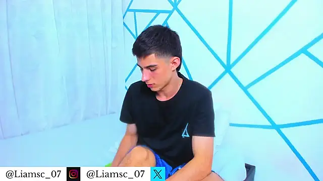 liam scott77 online show from November 27, 2025, 12:46 am