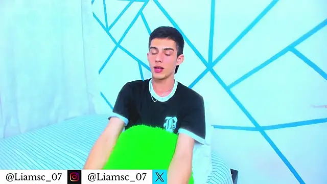 liam scott77 online show from January 8, 2026, 4:26 am