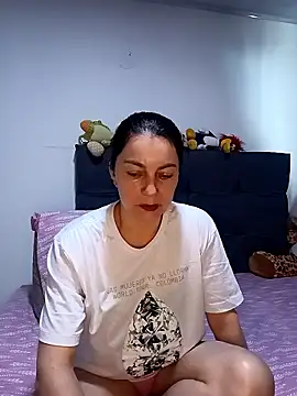 renata hot1 online show from January 8, 2026, 8:22 pm