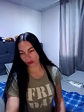 Snapshot of renata_hot1 chatting on May 6, 2026, 10:37 pm renata hot1 online show from May 6, 2026, 10:37 pm