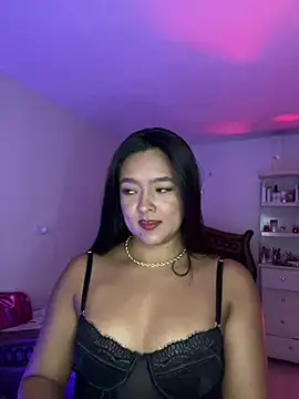 cristina1800 online show from May 16, 2026, 3:36 am