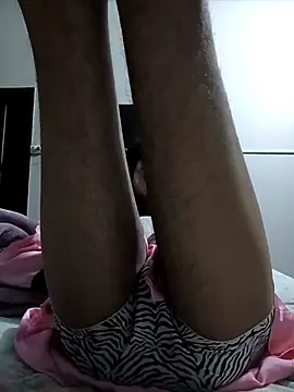 Hornylarka1 online show from July 7, 2026, 9:52 pm
