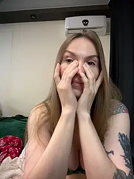 Snapshot of RachelBelI chatting on June 15, 2026, 11:29 pm RachelBelI online show from June 15, 2026, 11:29 pm