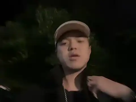 TheDarkPrix online show from October 28, 2025, 3:36 pm