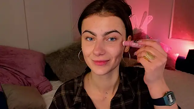 Snapshot of tomorrows_day chatting on October 27, 2025, 9:30 pm tomorrows day online show from October 27, 2025, 9:30 pm