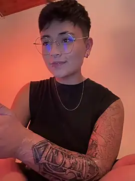 Snapshot of Ashley_Chriss chatting on January 15, 2025, 5:50 am Ashley Chriss online show from January 15, 2025, 5:50 am