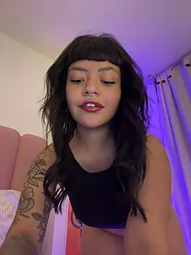 Snapshot of Ashley_Chriss chatting on February 9, 2025, 1:55 am Ashley Chriss online show from February 9, 2025, 1:55 am