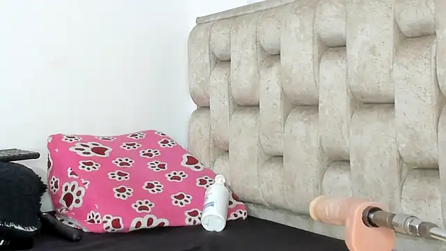 Sophia-Smith2 online show from February 20, 2026, 11:05 pm