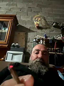 Snapshot of ros217 chatting on September 23, 2025, 8:56 pm ros217 online show from September 23, 2025, 8:56 pm